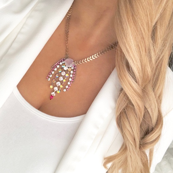 Express pink gold chevron rhinestone necklace - Picture 2 of 5